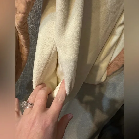 Entro asymmetric waffle / fleece pullover/ size small - Picture 7 of 10